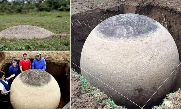 Металлический шар из космоса Металлический шар из космоса