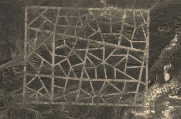 Необъяснимые узоры на земле